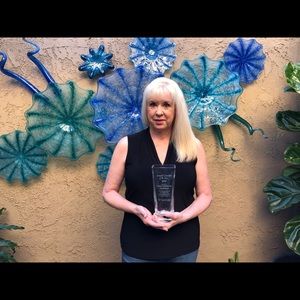 Meet your Posher, Shelli